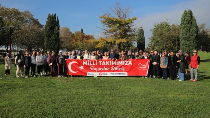 İzmitli kadınlardan Milli Takıma destek mesajı